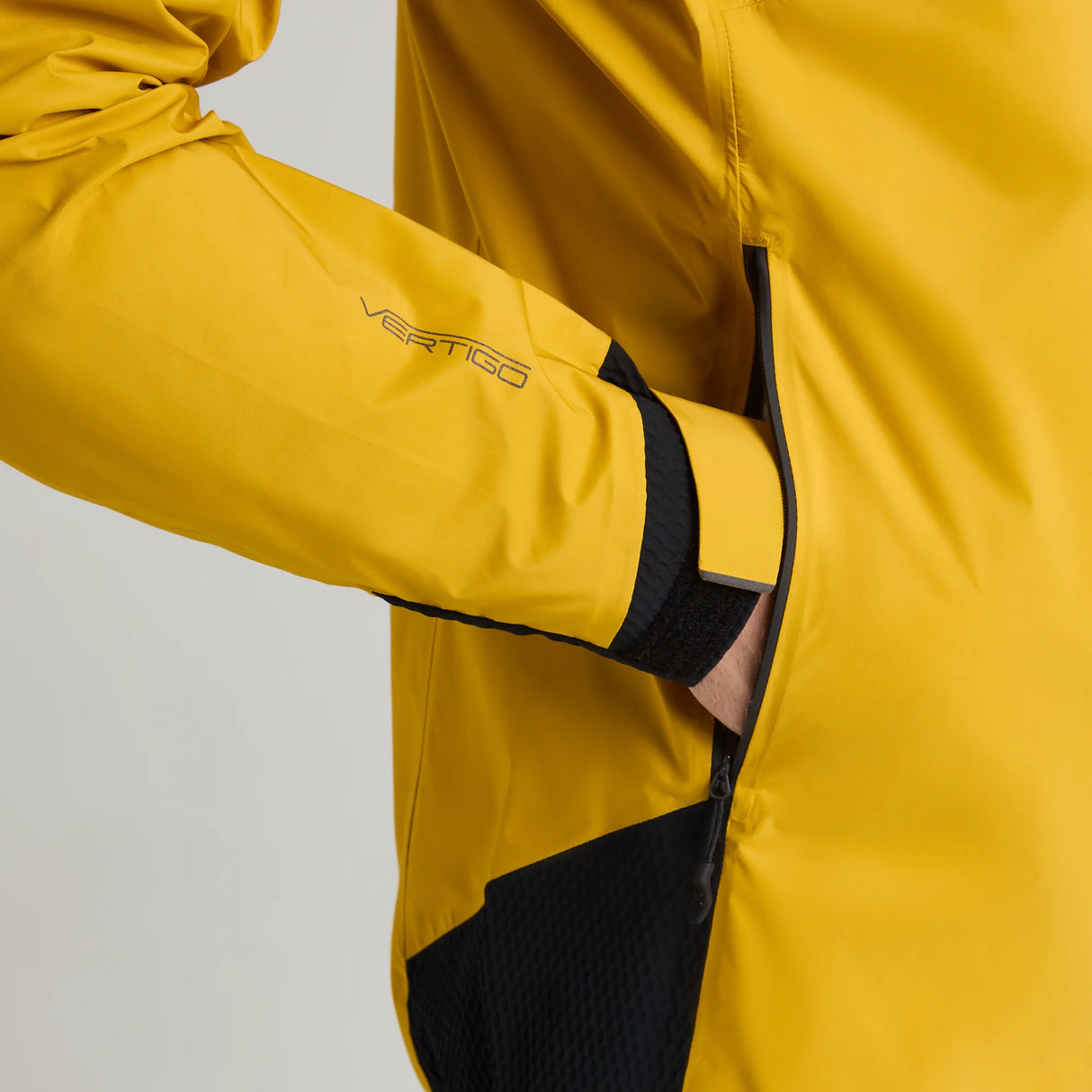 VERTIGO 3L JACKET